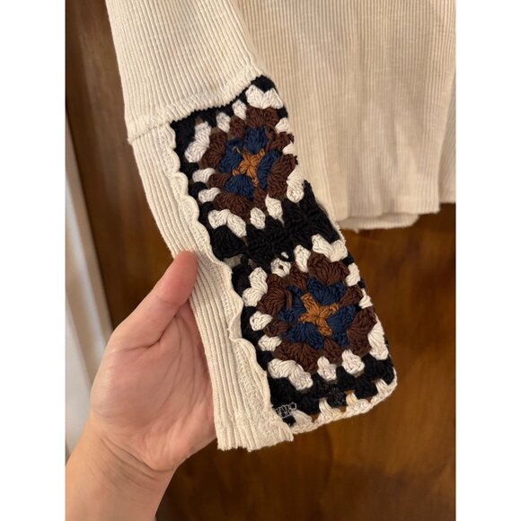 Free People Bohemian Cream Long-Sleeve Top Thermal Crochet Hood & Cuffs Size M G - Picture 8 of 8